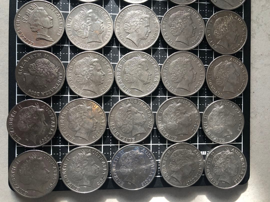 N4379【オーストラリア】20セント　硬貨　古銭　　年号揃い　40枚