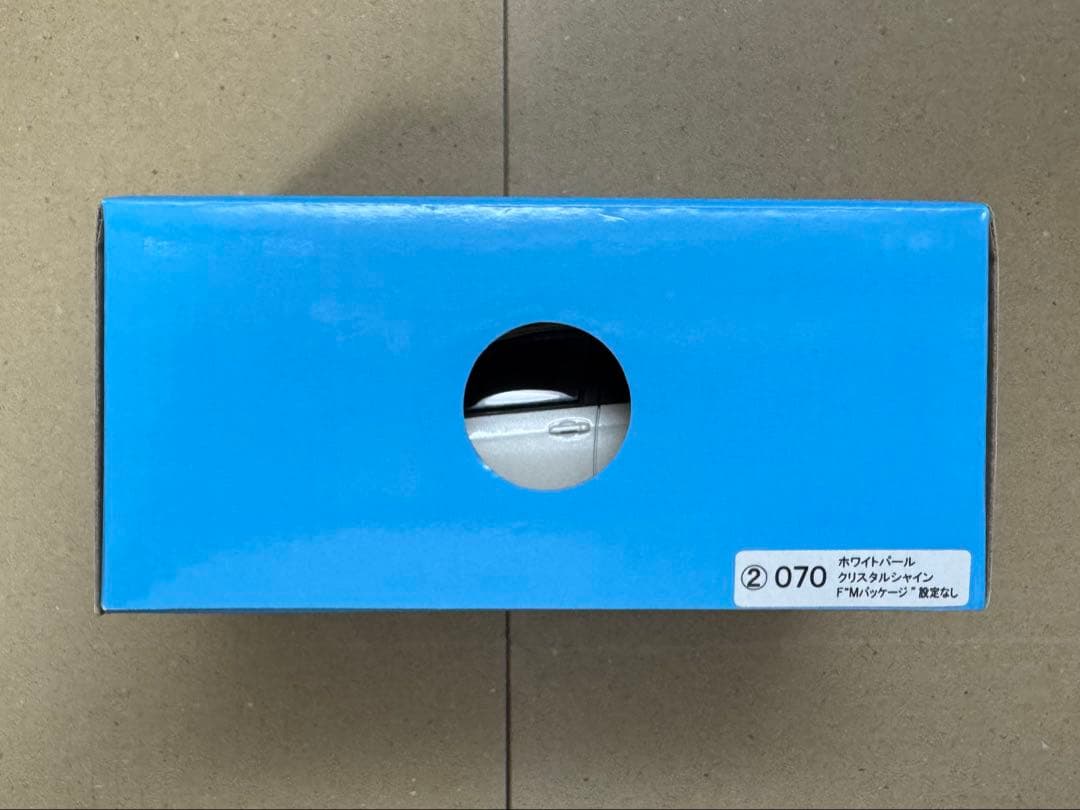 トヨタ ヴィッツ HV ホワイトパール 色見本ミニカー カラーサンプル 未使用