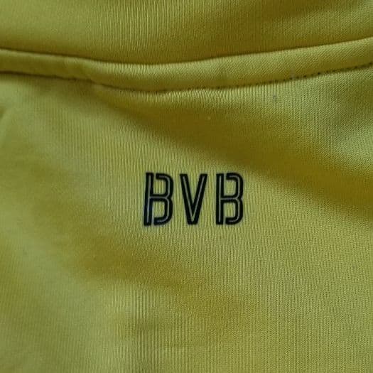 サッカー、ドルトムント、選手仕様、ウォームアップスーツ上下、サイズは海外製XL