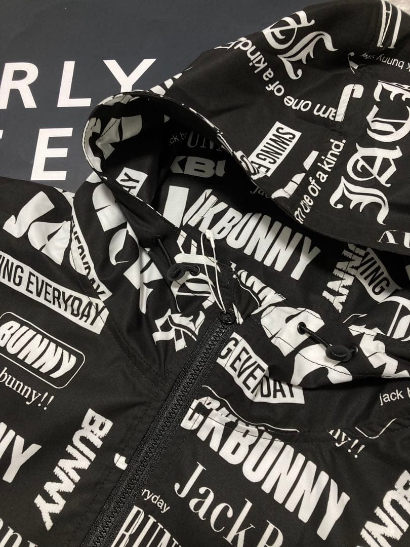 新品 パーリーゲイツ ジャックバニー ストレッチマルチロゴ ブルゾン(4)M/黒