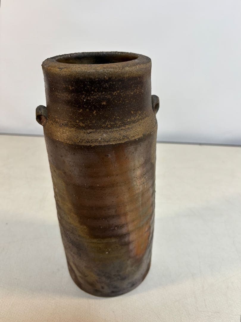備前焼　陶印有り　耳付き花筒　 花瓶　花入