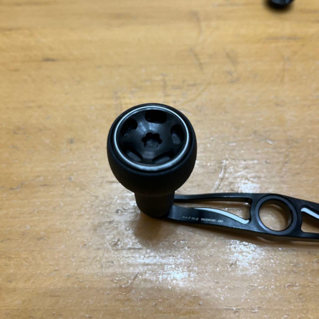 バリアルハンドル　pcd95mm ブラック ベイトリールハンドル