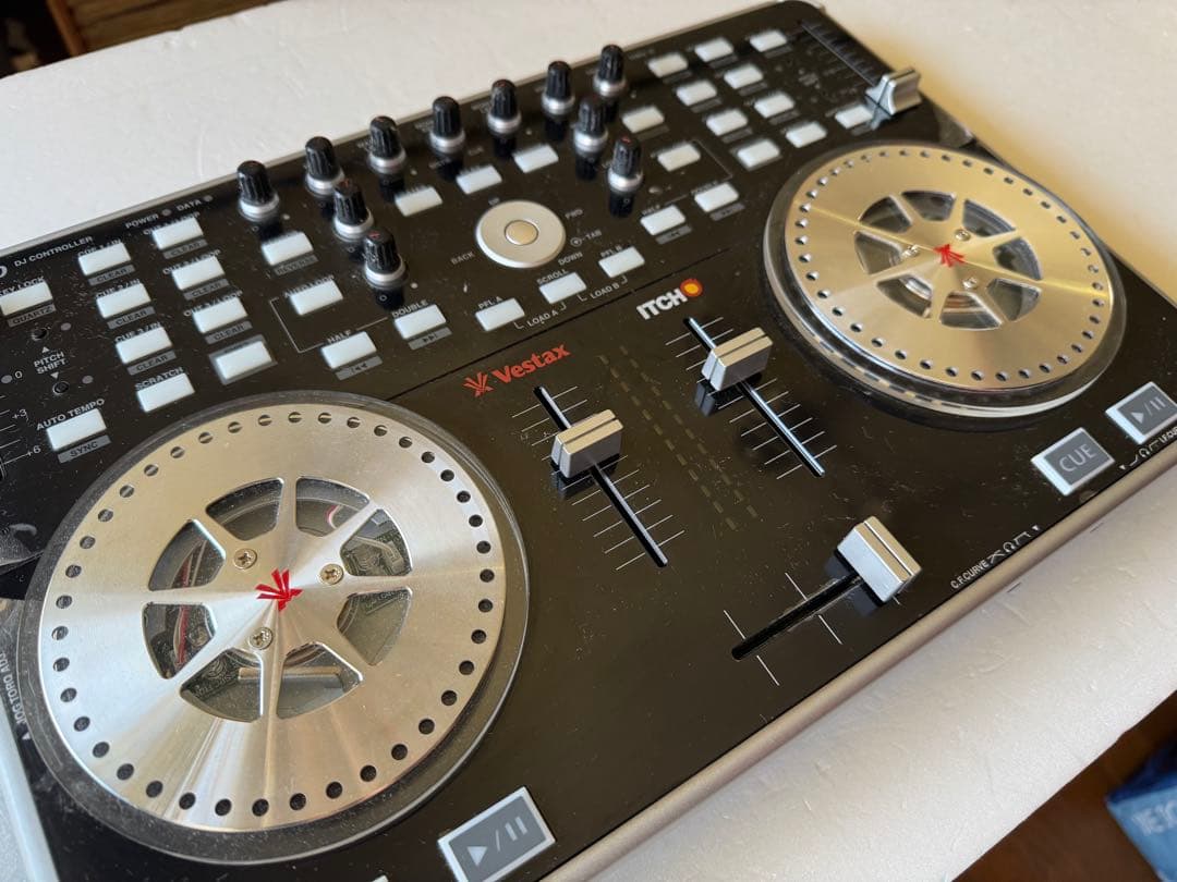 オマケ! アルミ手裏剣ジョグ!Vestax VCI-300 DJコントローラー