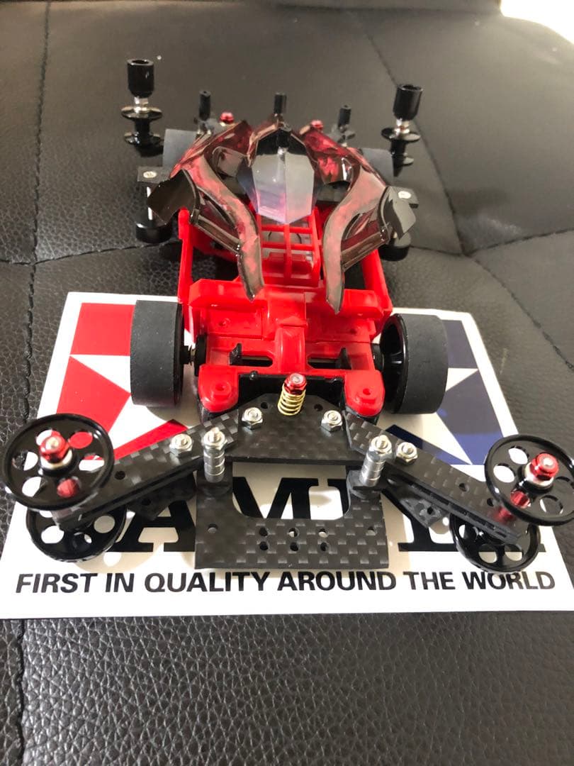 ミニ四駆　完成品逆エアロアバンテフルカーボン