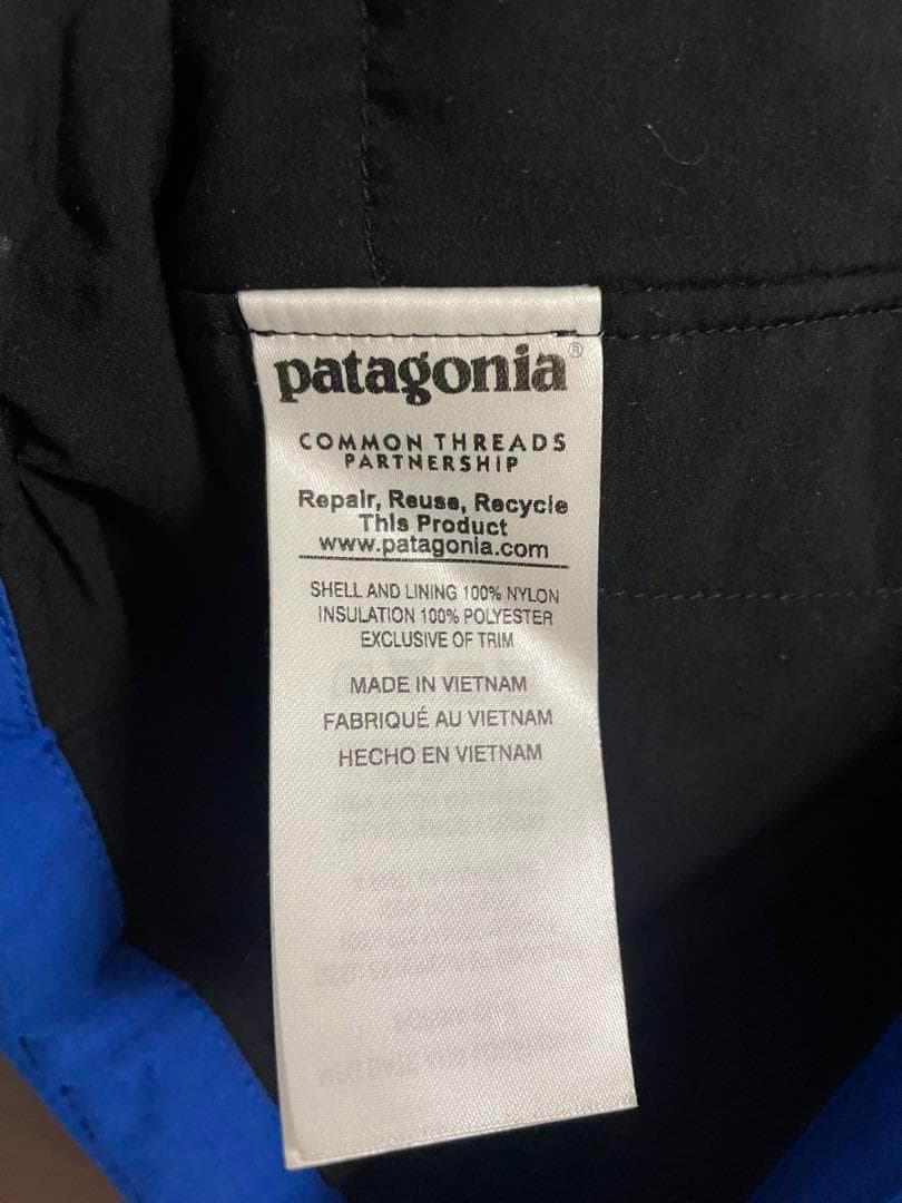 Patagonia ウィメンズ ナノエア ライト フーディ