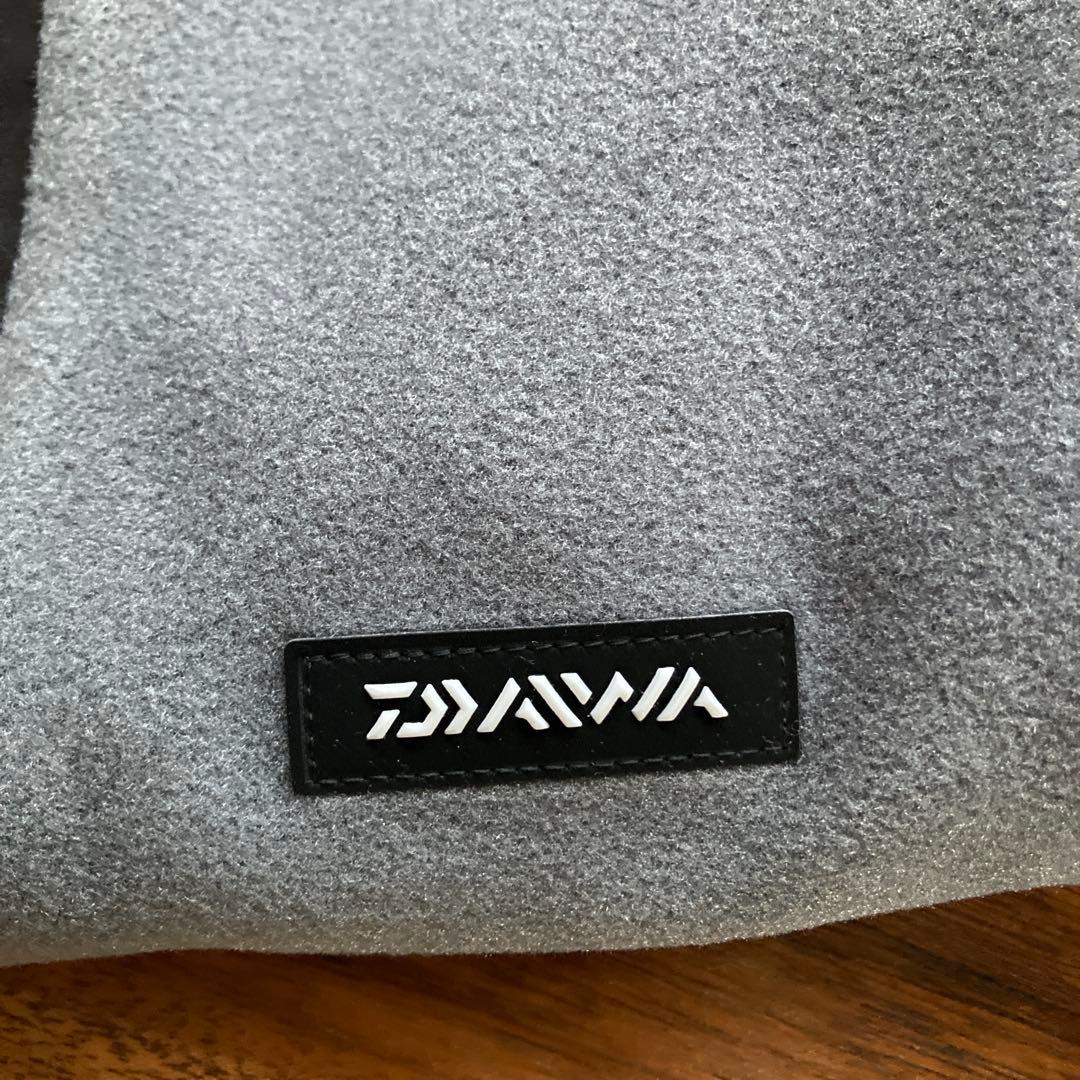 【新品未使用】ダイワ フリースDJ-5924 ポーラテック ガンメタル　Lサイズ