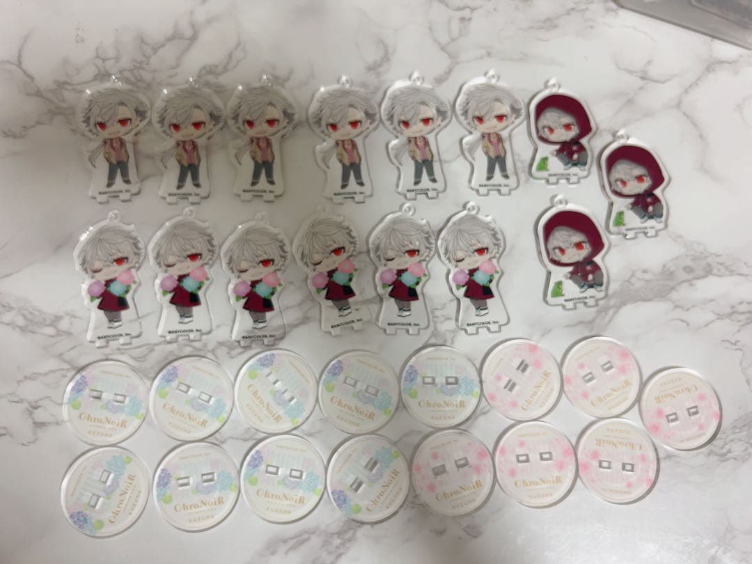 葛葉 にじさんじ まとめ売りページ 缶バッジ・アクスタ・紙類