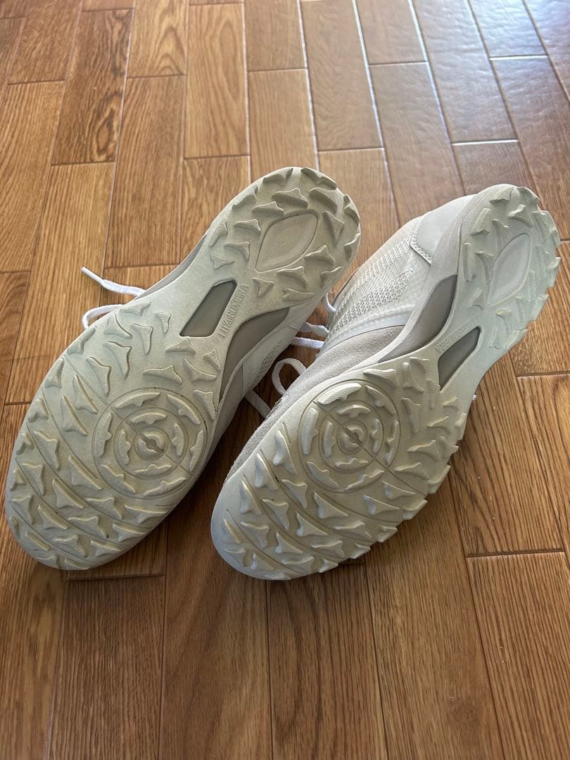 LUZ e SOMBRA フットサルシューズ ホワイト