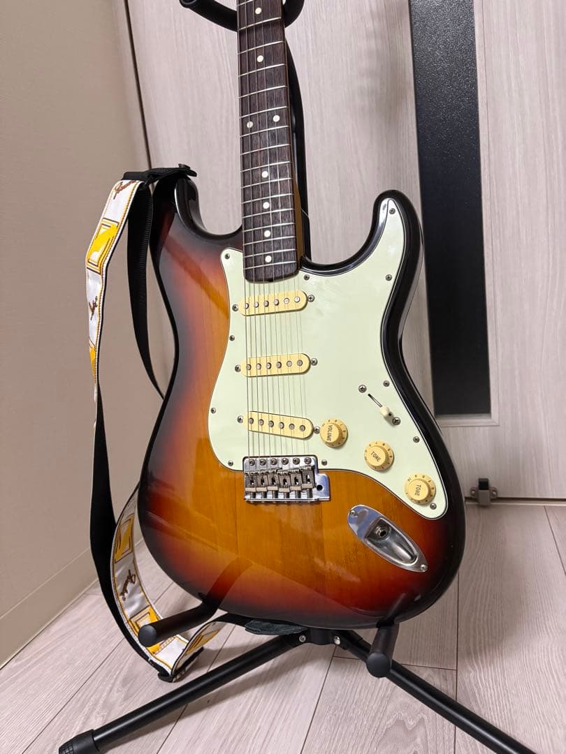 Fender ストラトキャスター サンバースト