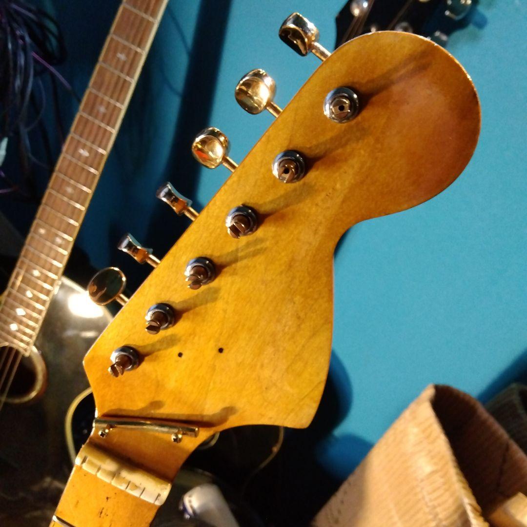 レリック、ストラトキャスター サンバースト！コンポーネントギター！