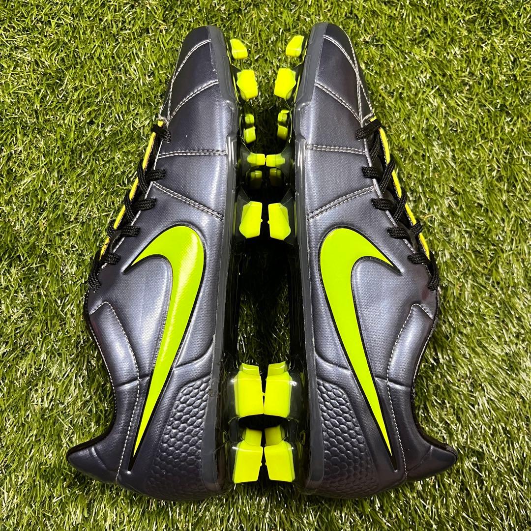 サッカースパイク ナイキ トータル90 レーザー エリート FG T90
