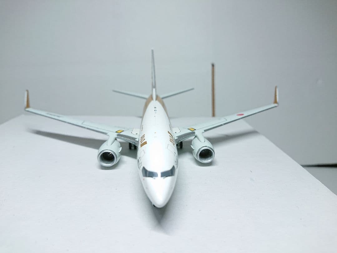 JC WINGS 1/200 B737-781 ANA ゴールドジェット