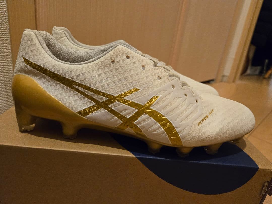 サッカースパイク 25.0 アシックス DSライト アクロス2