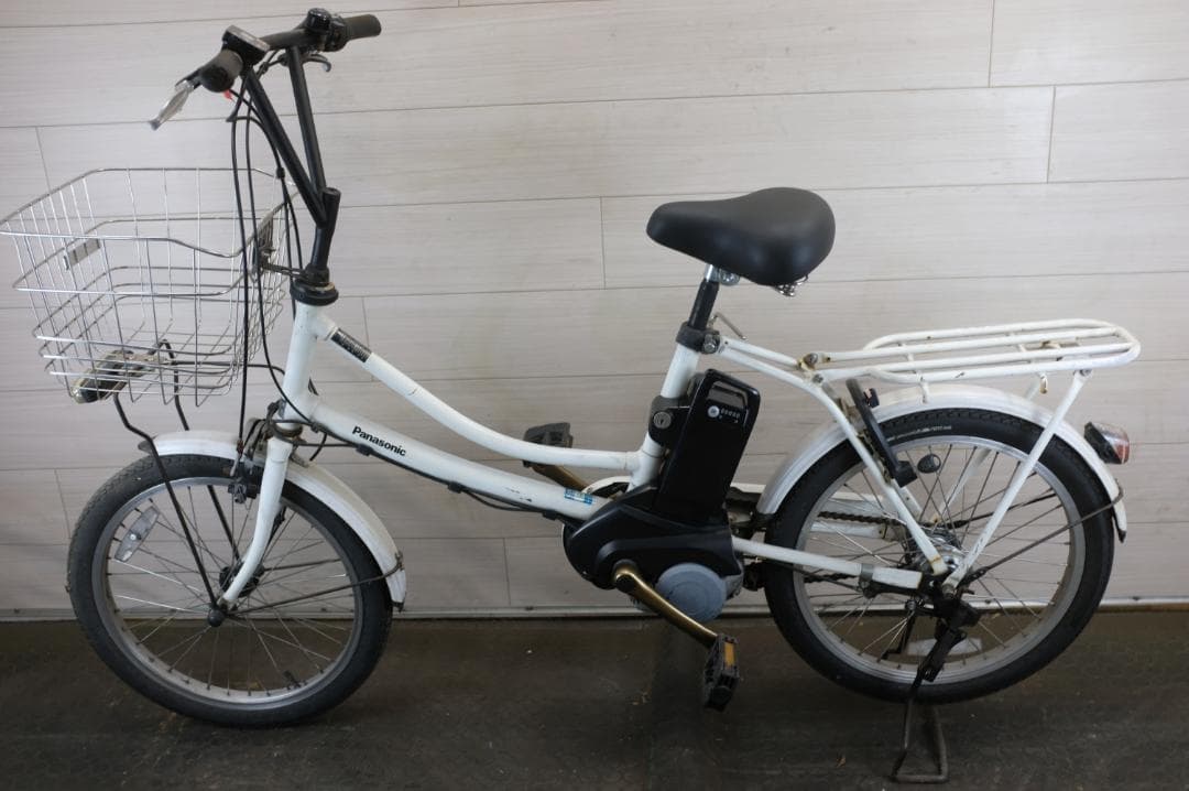 良品新基準　パナソニック　20インチ　3段　12Ah（4点灯）充電器あり