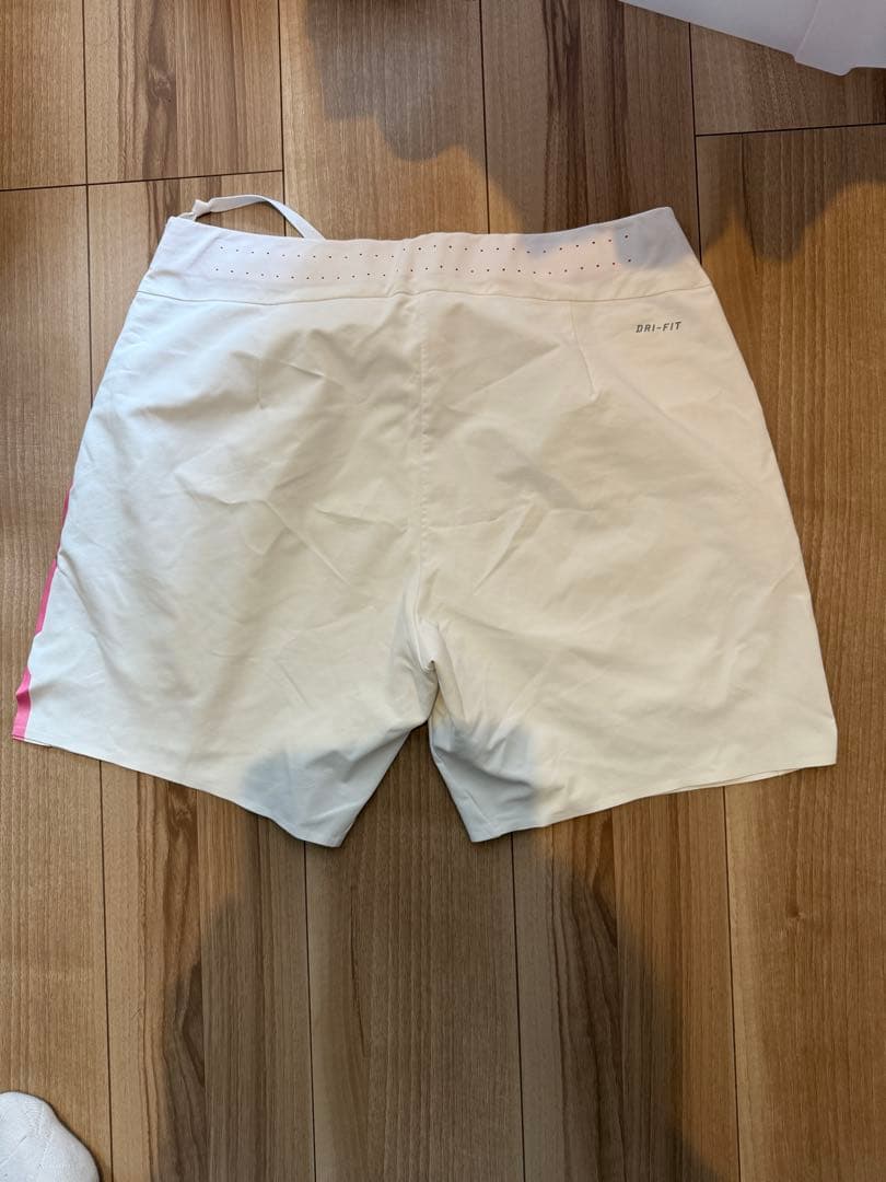 Nike ロジャー・フェデラー　ハーフパンツ ホワイト/ピンク　M