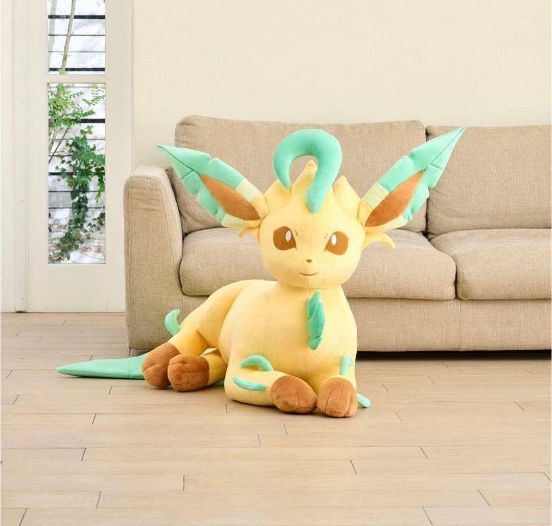 ポケモンセンター　ぬいぐるみ　等身大　リーフィア　寝そべり　Leafeon