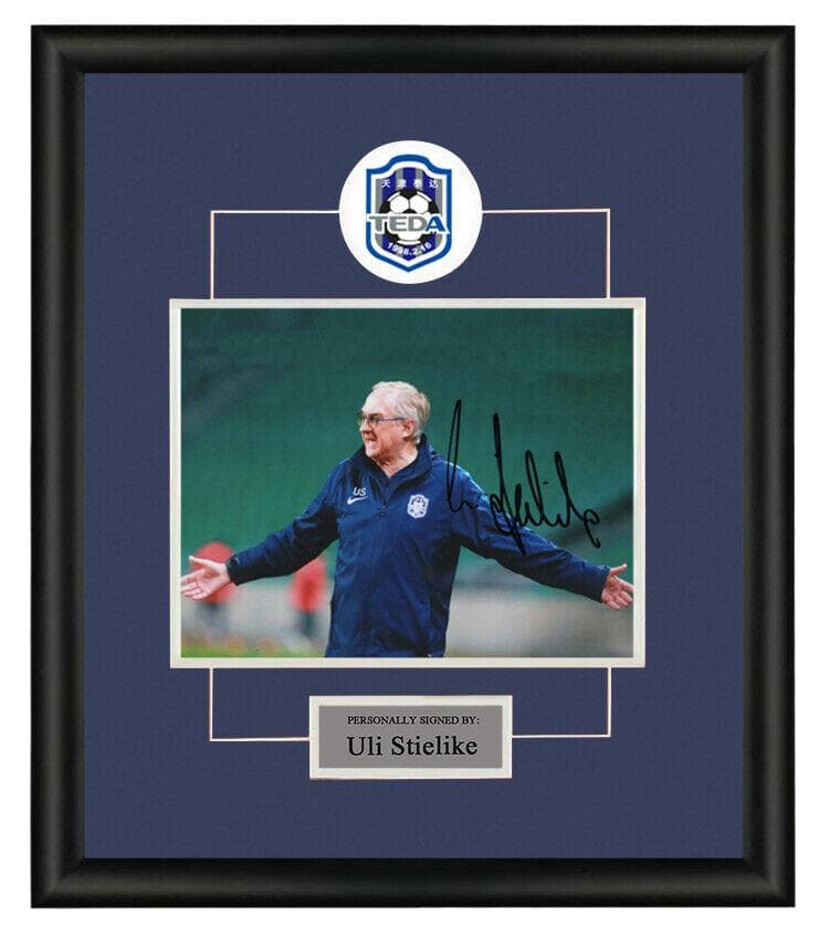 直筆サイン入り写真 ウリ・シュティーリケ TEDA F.C. SA鑑定済