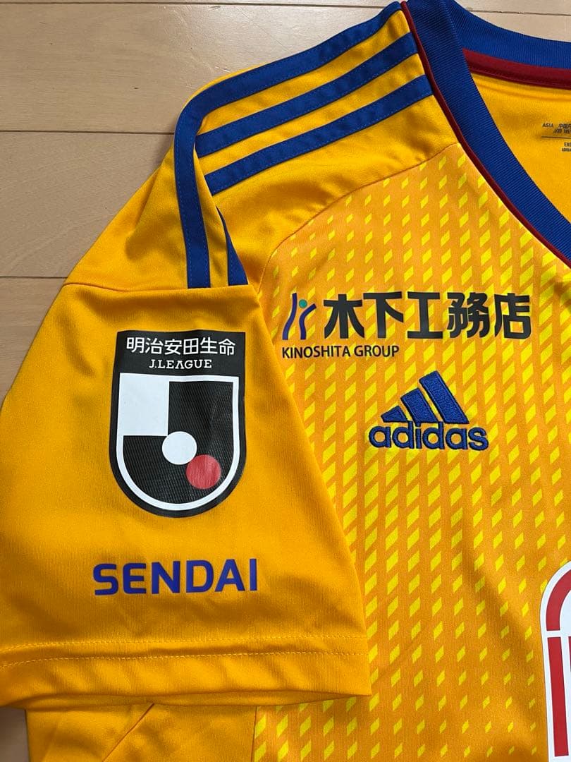 ベガルタ仙台　レプリカユニフォーム　中山仁斗　XO