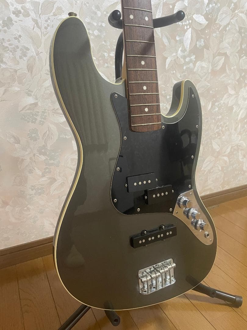 Fender Japan Aerodyne Jazz Bass 美品