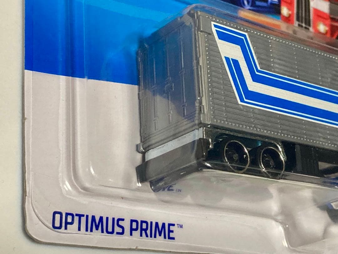 ホットウィール トランスフォーマー バンブルビー&オプティマス プライム