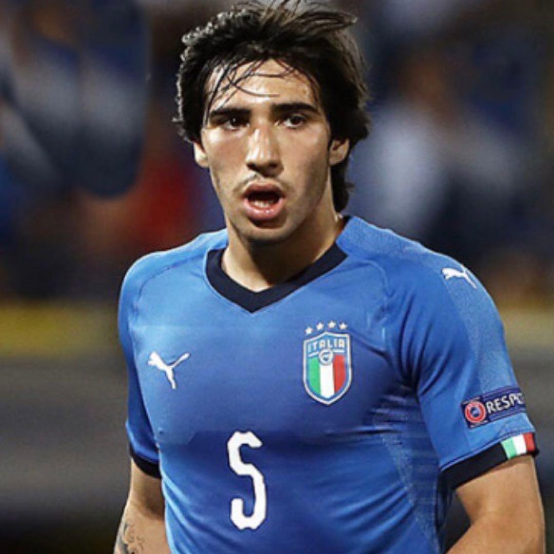 イタリア代表 アズーリ トナーリ PUMA 正規品 ユニフォーム ニューカッスル