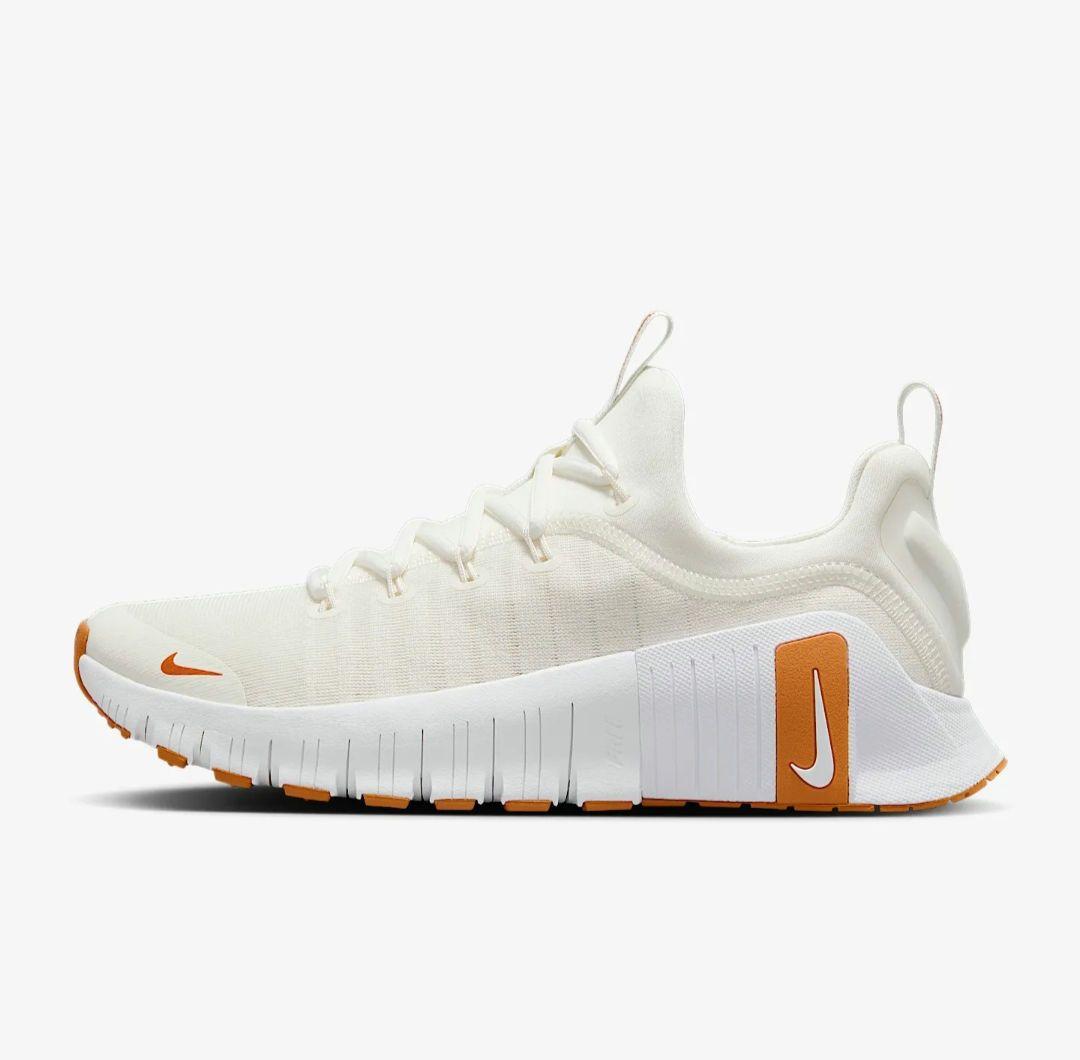 ナイキ NIKE　フリーメトコン6　ウィメンズ　26.0cm