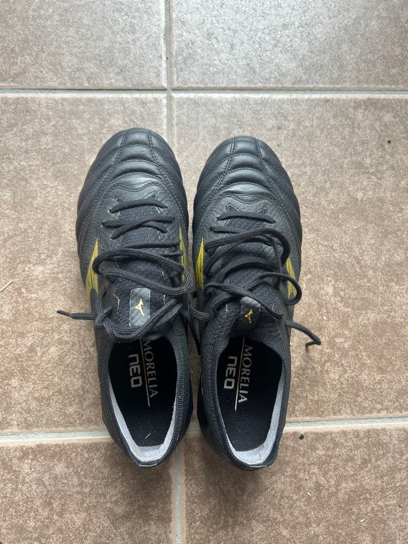 ミズノ モレリア ネオ 4 ベタ　25.0cm