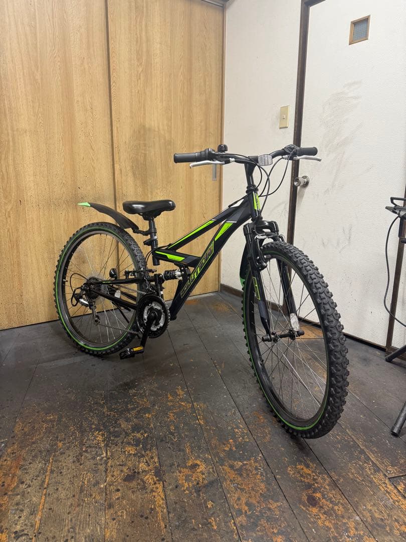 中古車　子供用　Jrマウンテン　SOLUTION　26インチ　18段変速　美品