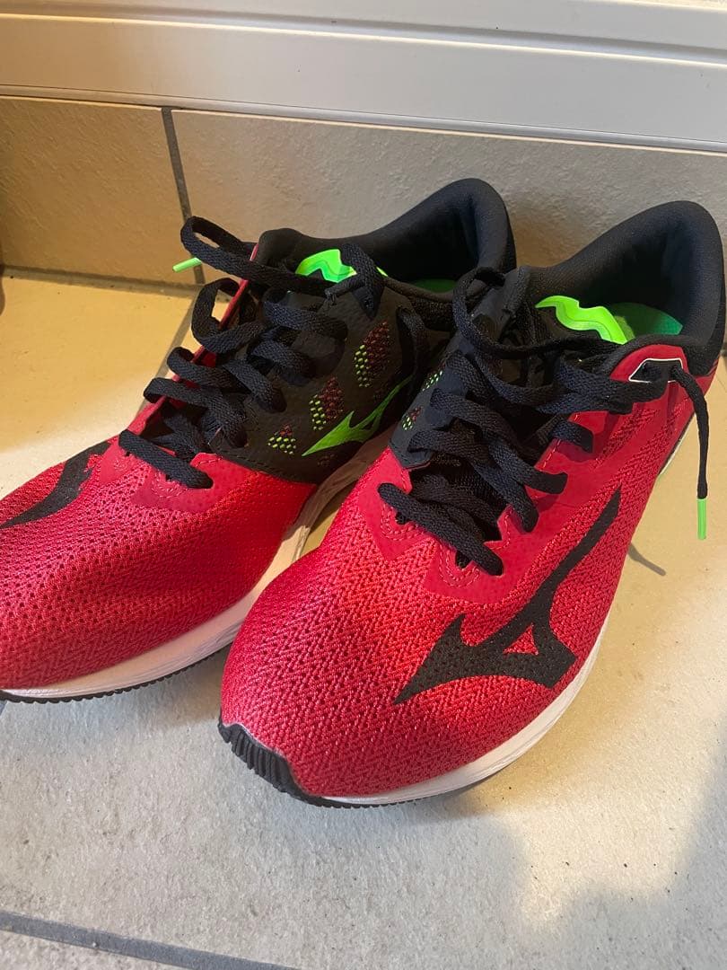 Mizuno ランニングシューズ 26.5 レッド