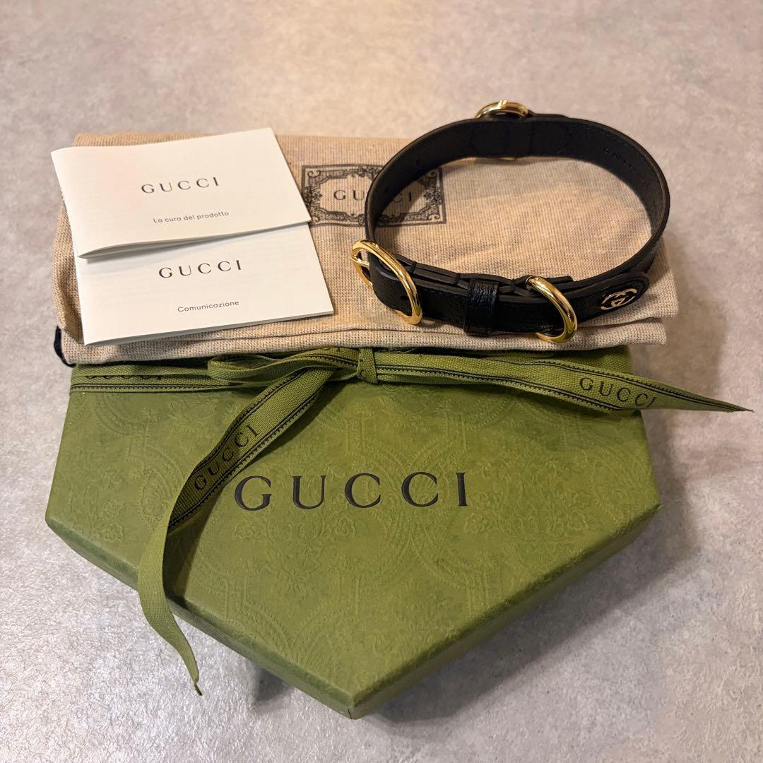 GUCCI ブラックレザー首輪