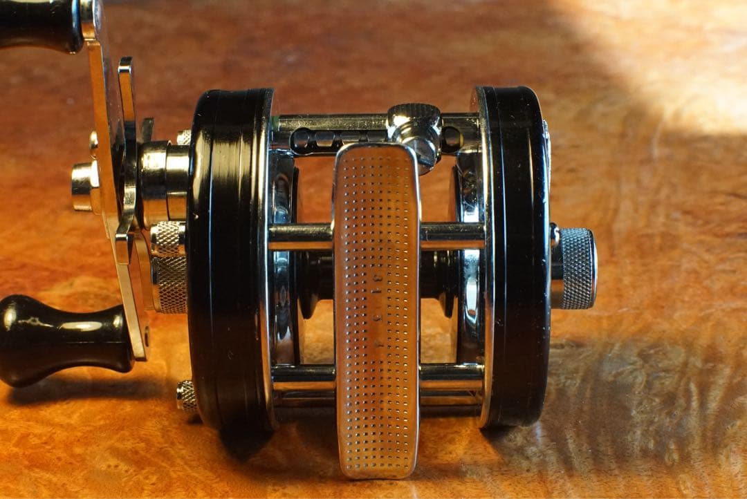 ABU アンバサダー 5500C 鍋カップ メンテ済 フレーム修正済