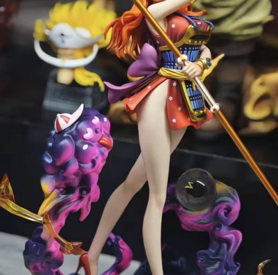 ワンピース　ナミ　フィギュア　海外製 30cm