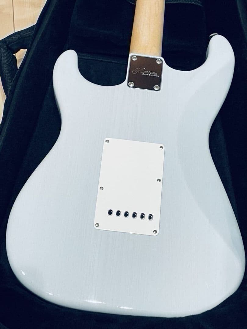 momose MC2-STD/R Sonic Blue Blonde ストラト