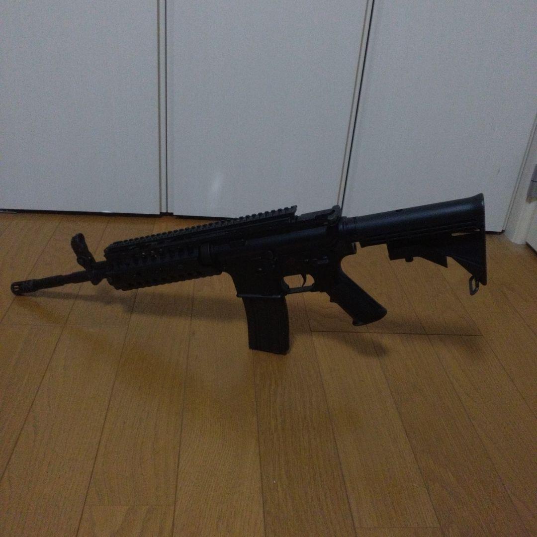 TOKYOマルイＭ4a1　マガジン付き