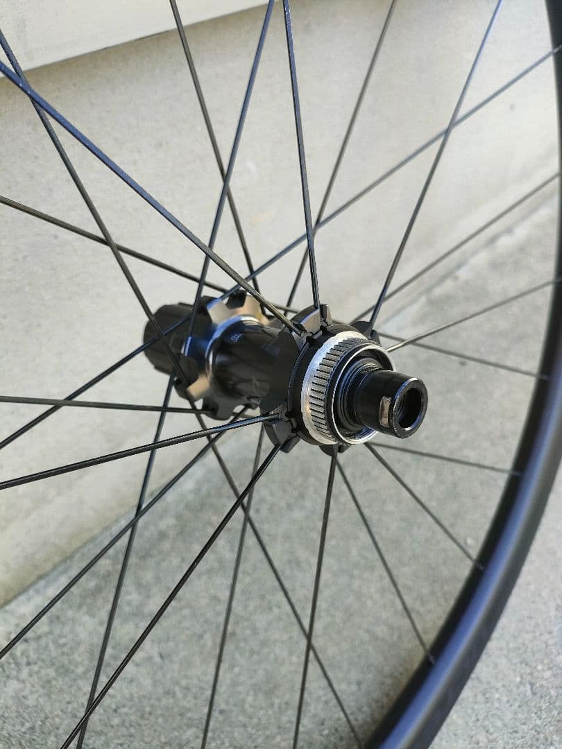 ULTEGRA WH-R8170-C36-TL DISC カーボンホイール