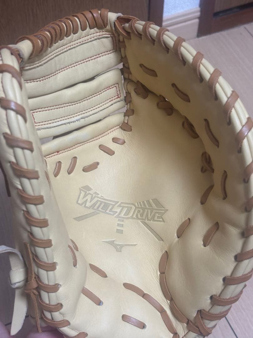 ミズノ ウィルドライブ 軟式グローブ アイボリー