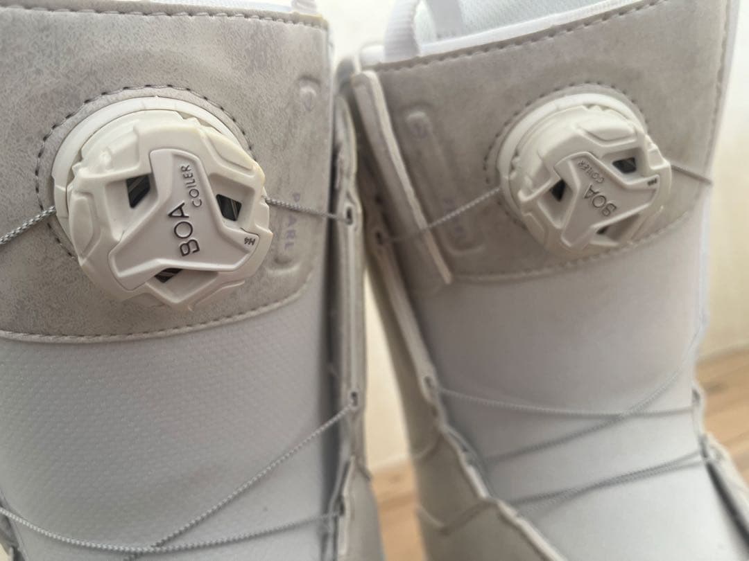 美品SALOMON PEARL BOA WHITE スノーボードブーツ　24cm