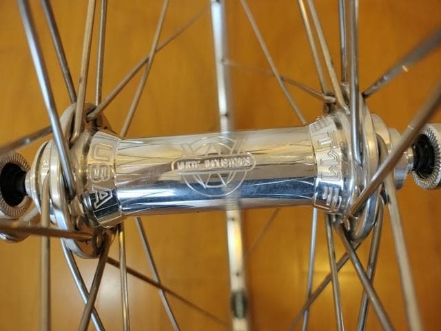 アンブロシオ×ホワイトインダストリーズ　手組ホイール　カンパフリー　11S