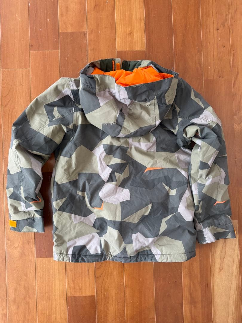 Burton 子ども用スノーボードウェア 迷彩