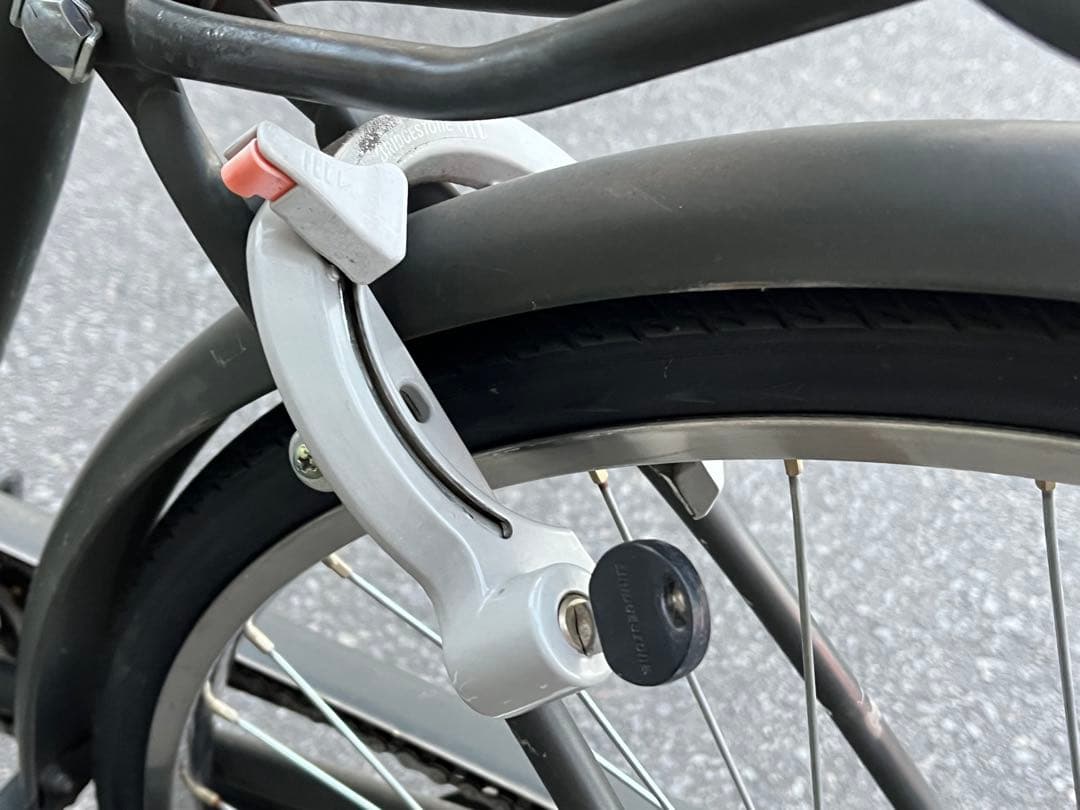 ナ*ナ様 中古美品ブリヂストンLEDオートライト自転車26インチ★マットカーキ※