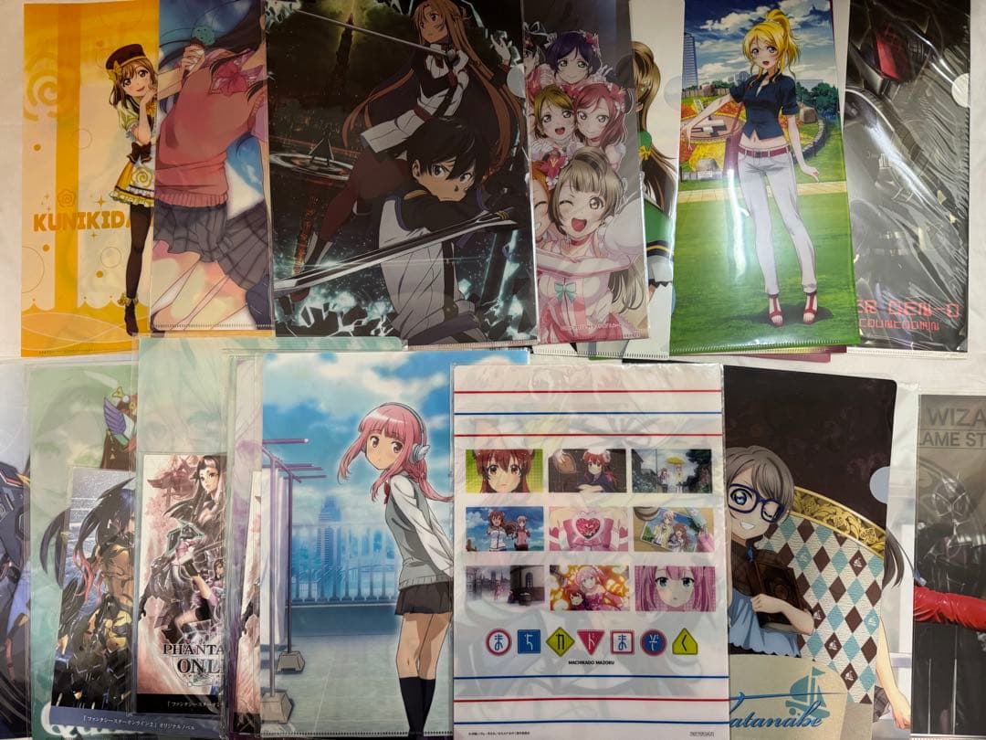 アニメ、ゲーム系　クリアファイル　３００枚以上まとめ売り　ラブライブ　ゴジラ