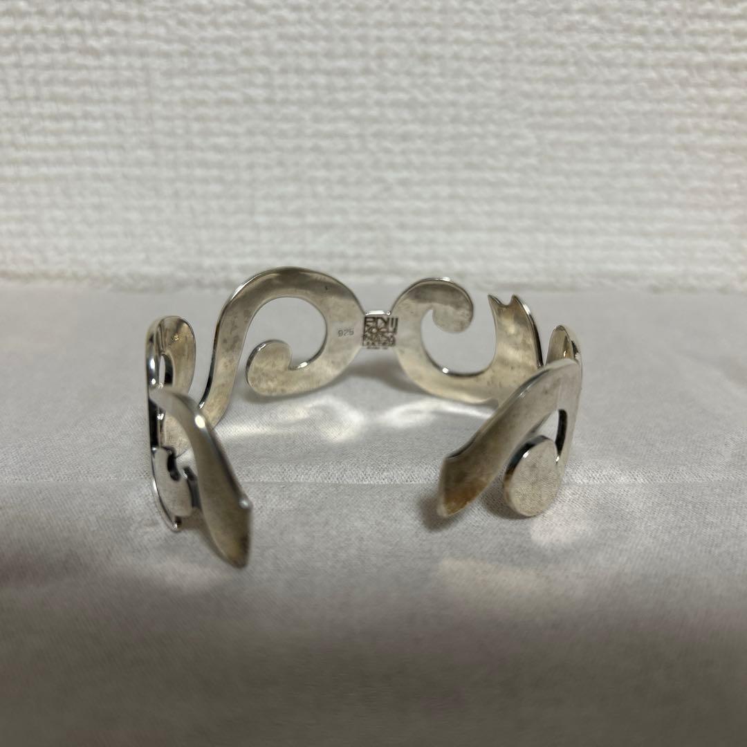 稲葉浩志　en3 シルバーバングル