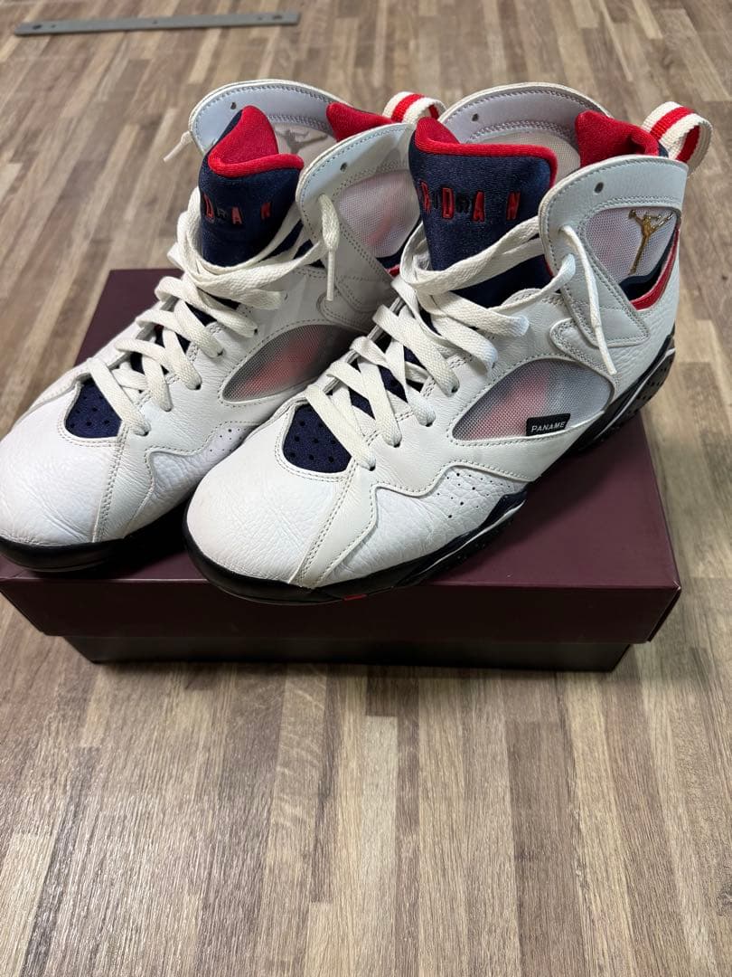 エアジョーダン 7 ホワイト/レッド/ネイビー　パリ・サンジェルマン