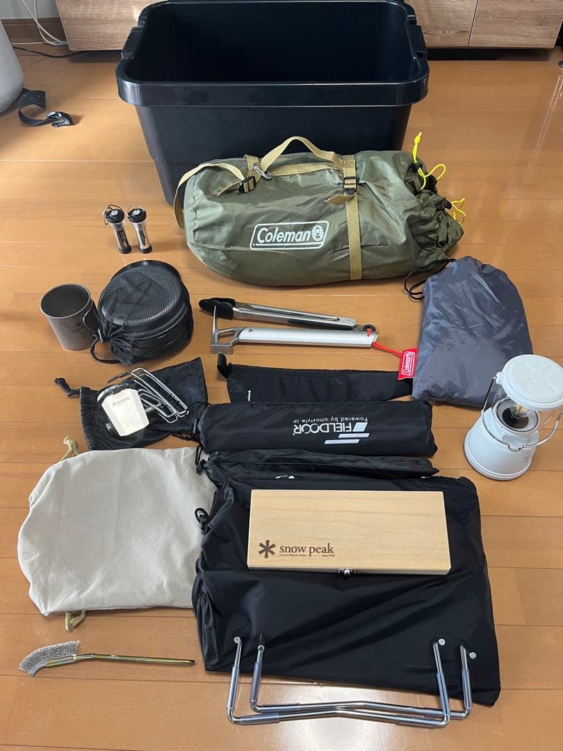 【キャンプ引退品】Colemanのキャンプテント、スノーピークの調理器具など