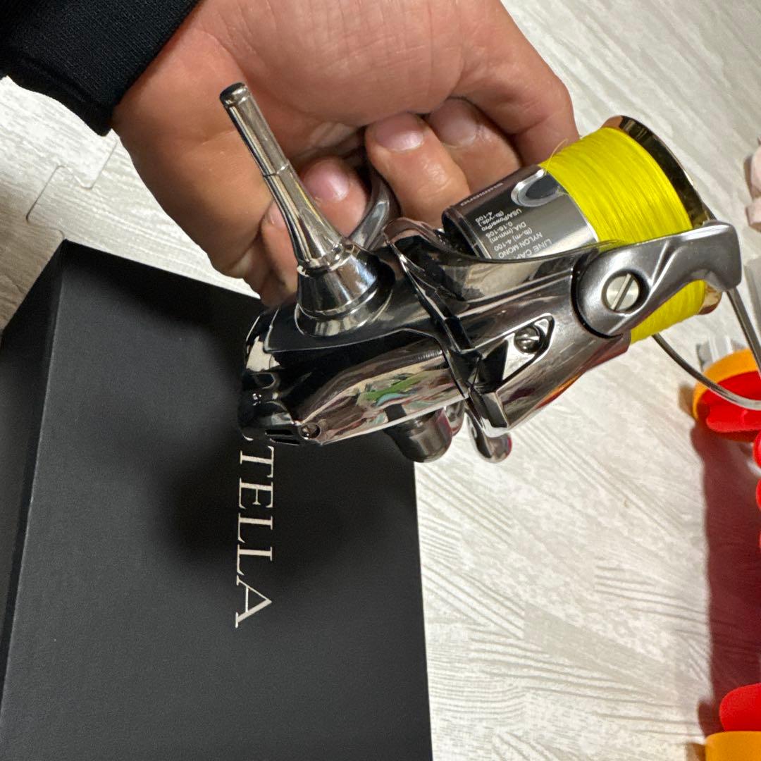 STELLA スピニングリール 18ステラ c2000s 美品