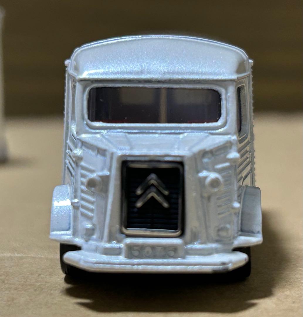 トミカ シトロエン Hトラック AKAI TORI 白