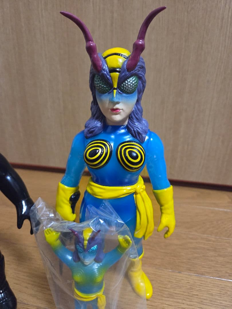 ショッカー戦闘員(黒ベレー帽)ワンフェス　　蜂女(新色)+ミニソフビ　まとめ売り