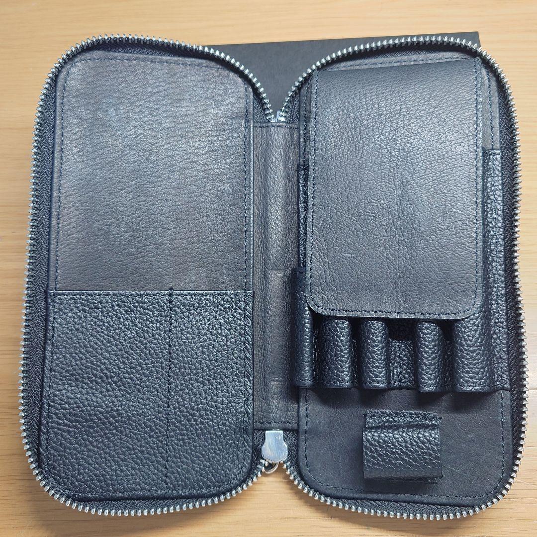 ラダイト　ラウンドジップペンケース　エッセンシャル　MAYA　ブラック