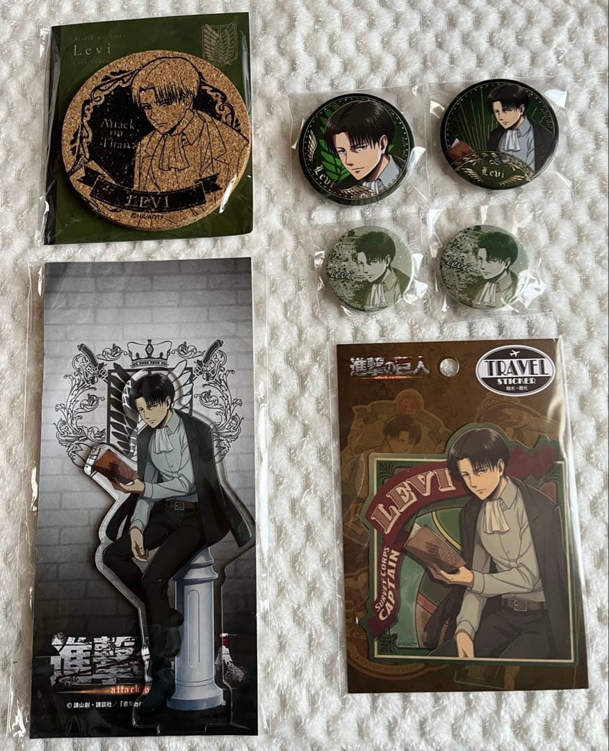 ★ 進撃の巨人 待ち合わせ 東京駅 アクリルスタンド リヴァイ 缶バッジ
