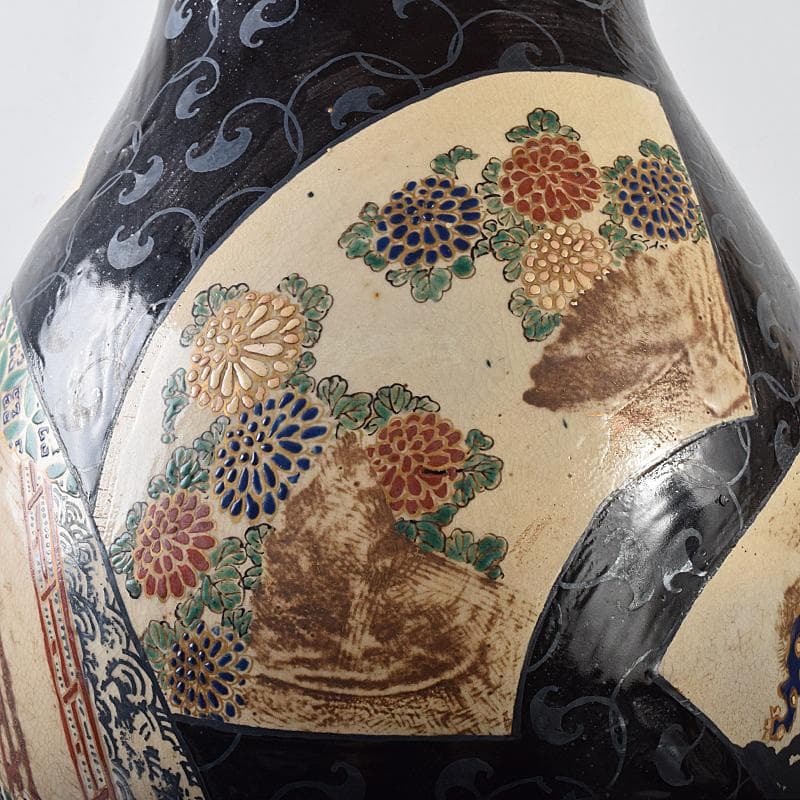 薩摩焼　古薩摩　色絵金彩　扇窓絵鳳凰獅子花文瓶　壷　高さ約45㎝　UR7915B